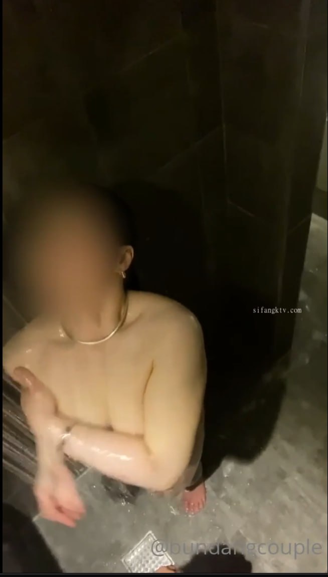 国产AV 精东影业 JD020 色诱技师